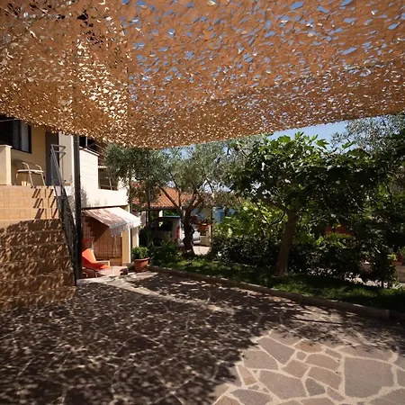With A Parking Space Vrsar, Porec - 14164 Apartmán Vrsar