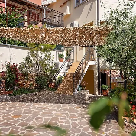 With Parking Space Vrsar, Porec - 14164 Apartamento Vrsar